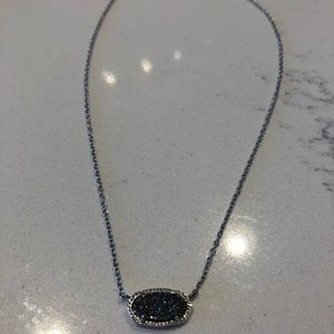 KENDRA SCOTT GUNMETAL PENDANT NECLACK